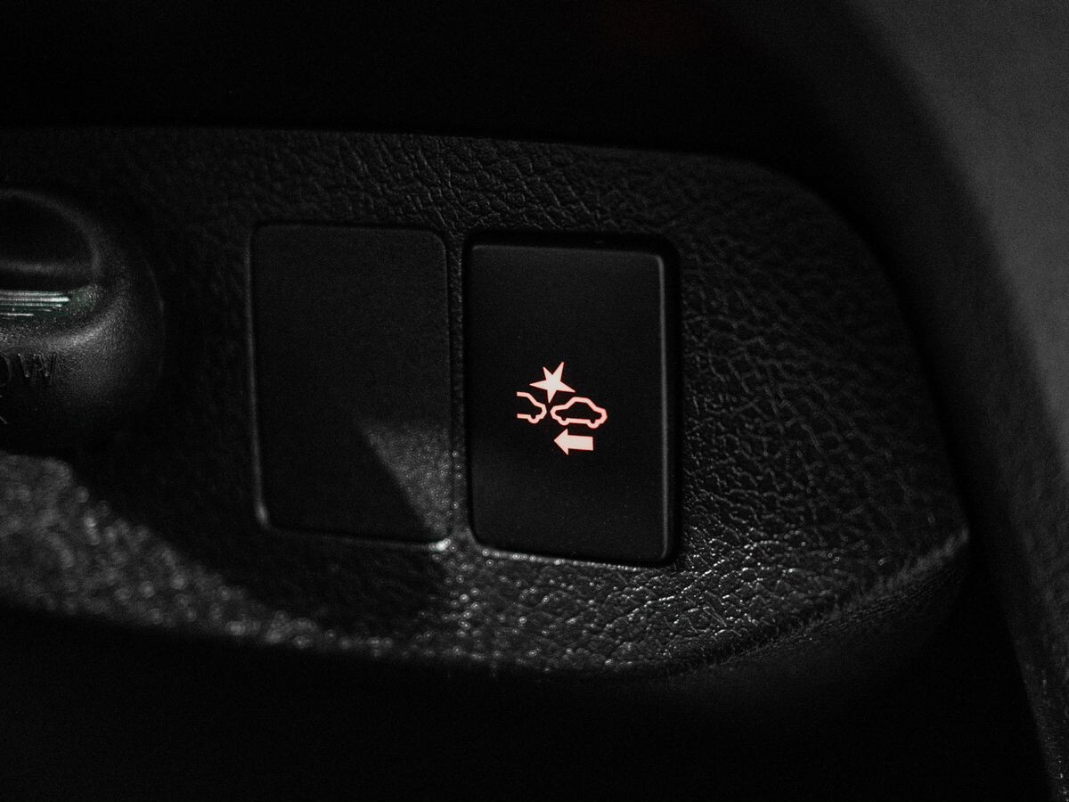 Toyota Vitz 2017 - фото автомобиля