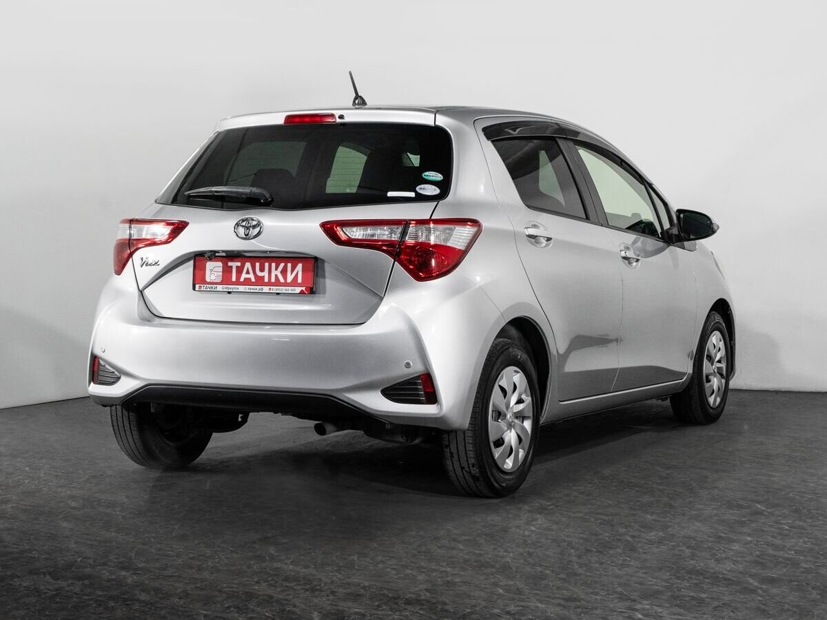 Toyota Vitz 2017 - фото автомобиля