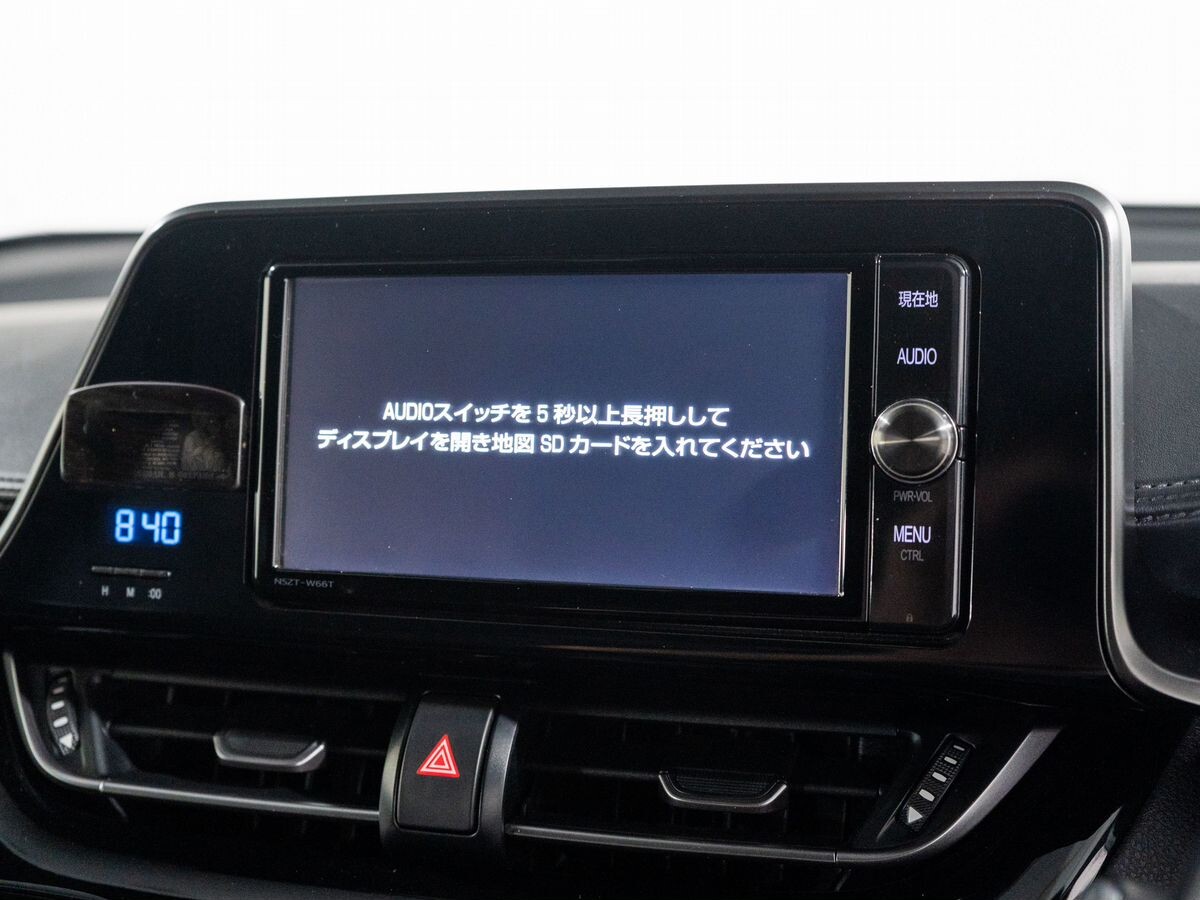 Toyota C-HR 2017 - фото автомобиля