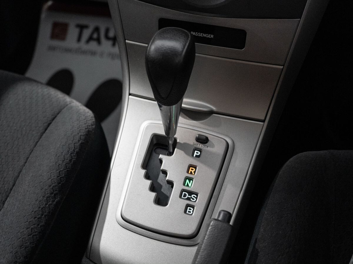 Toyota Corolla Fielder 2009 - фото автомобиля