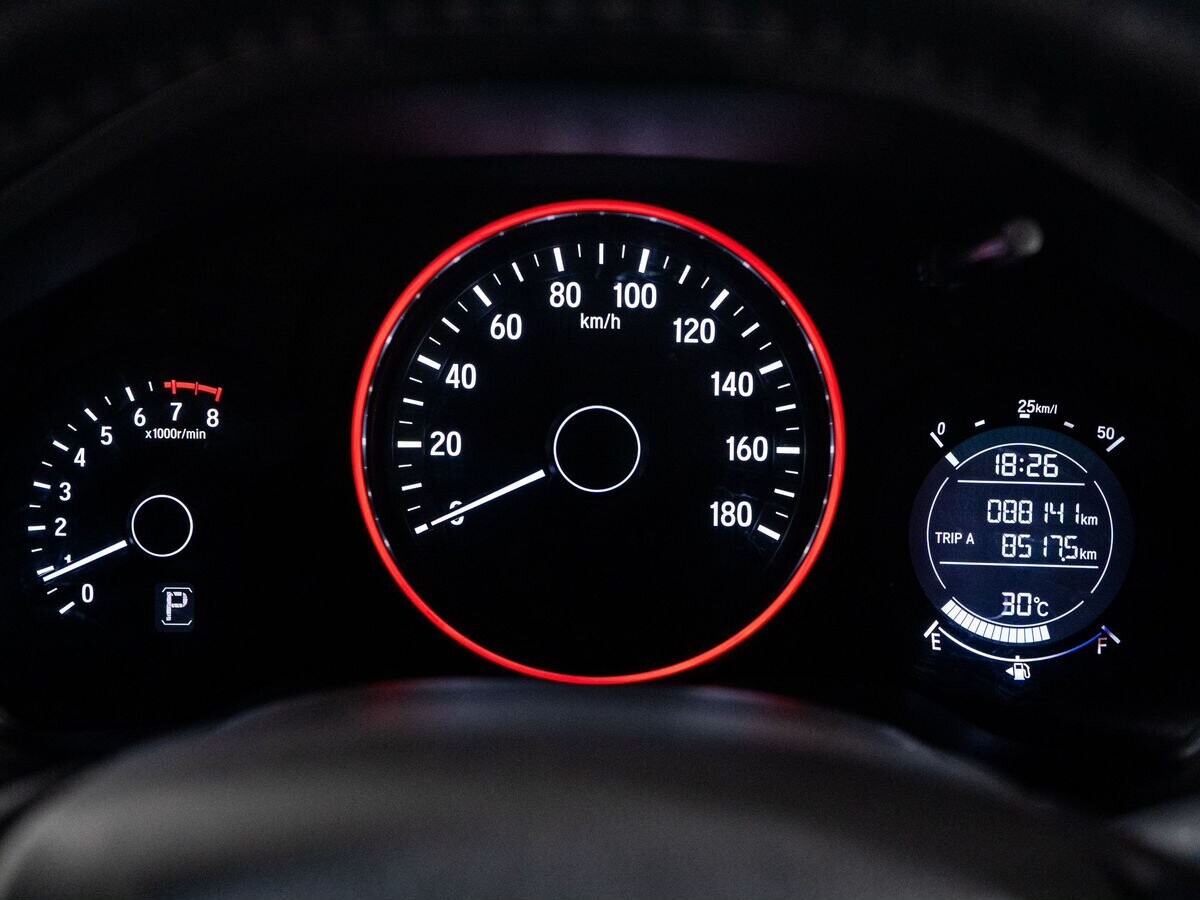 Honda Vezel 2015 - фото автомобиля