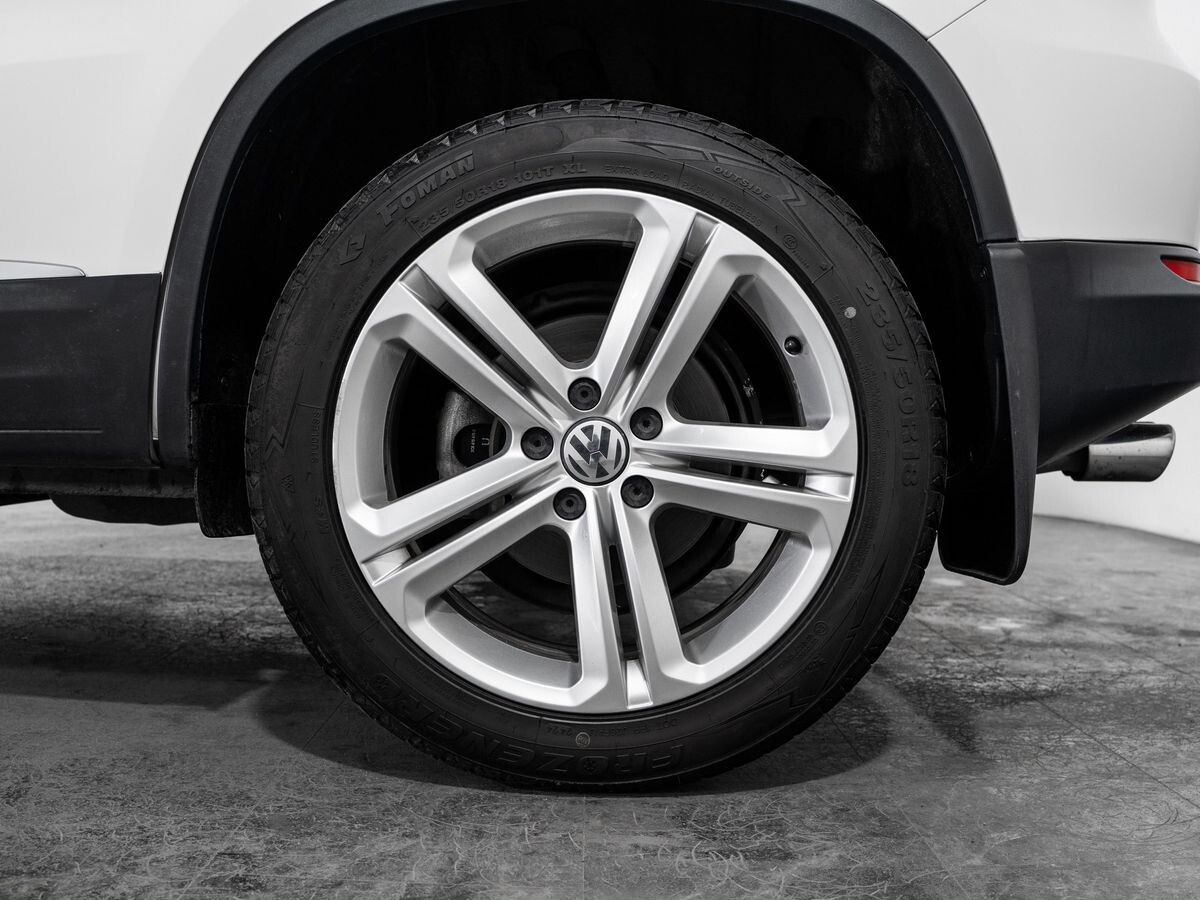 Volkswagen Tiguan 2013 - фото автомобиля