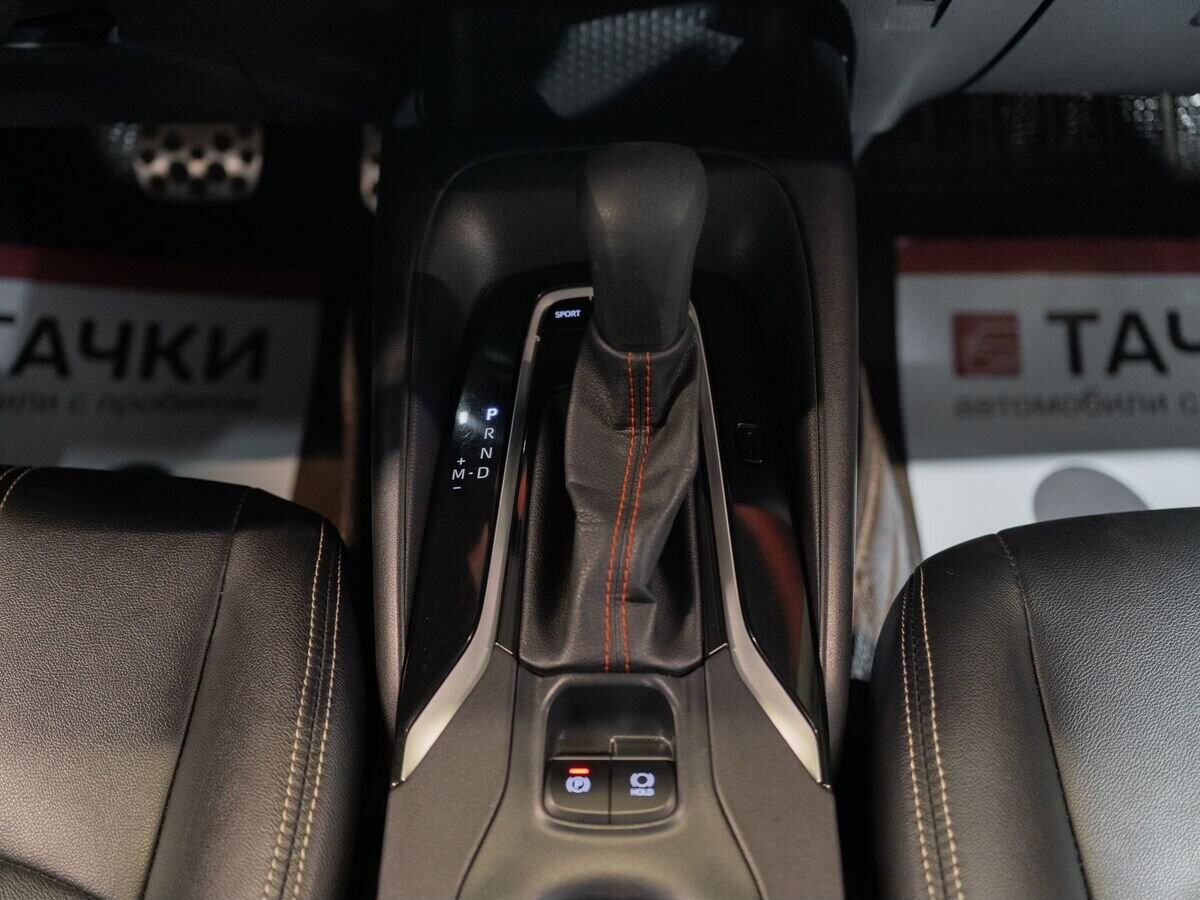 Toyota Corolla 2021 - фото автомобиля