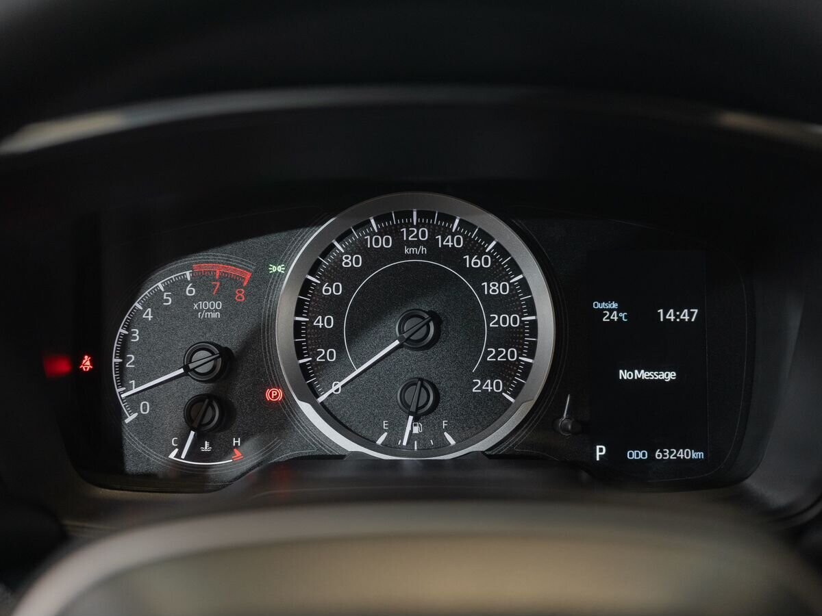 Toyota Corolla 2021 - фото автомобиля