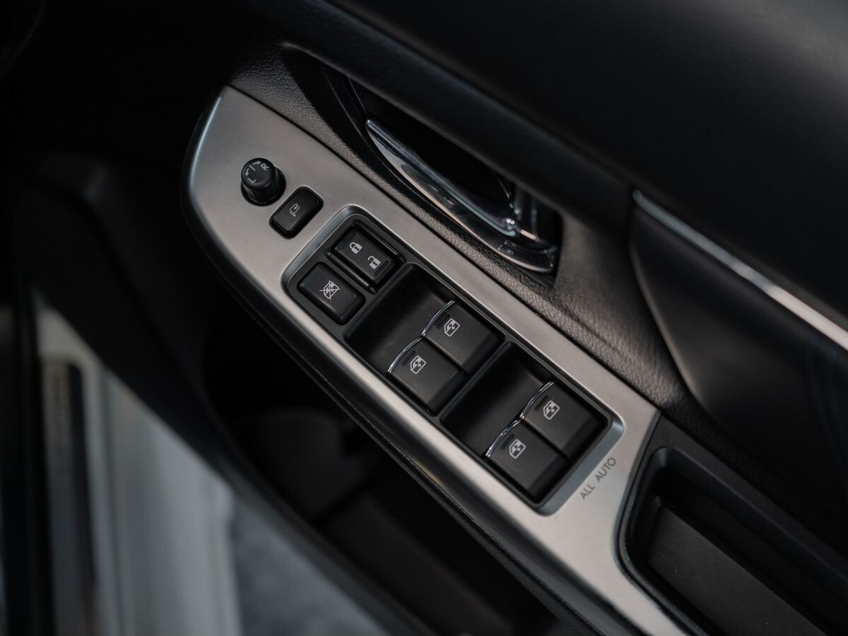 Subaru Levorg 2014 - фото автомобиля