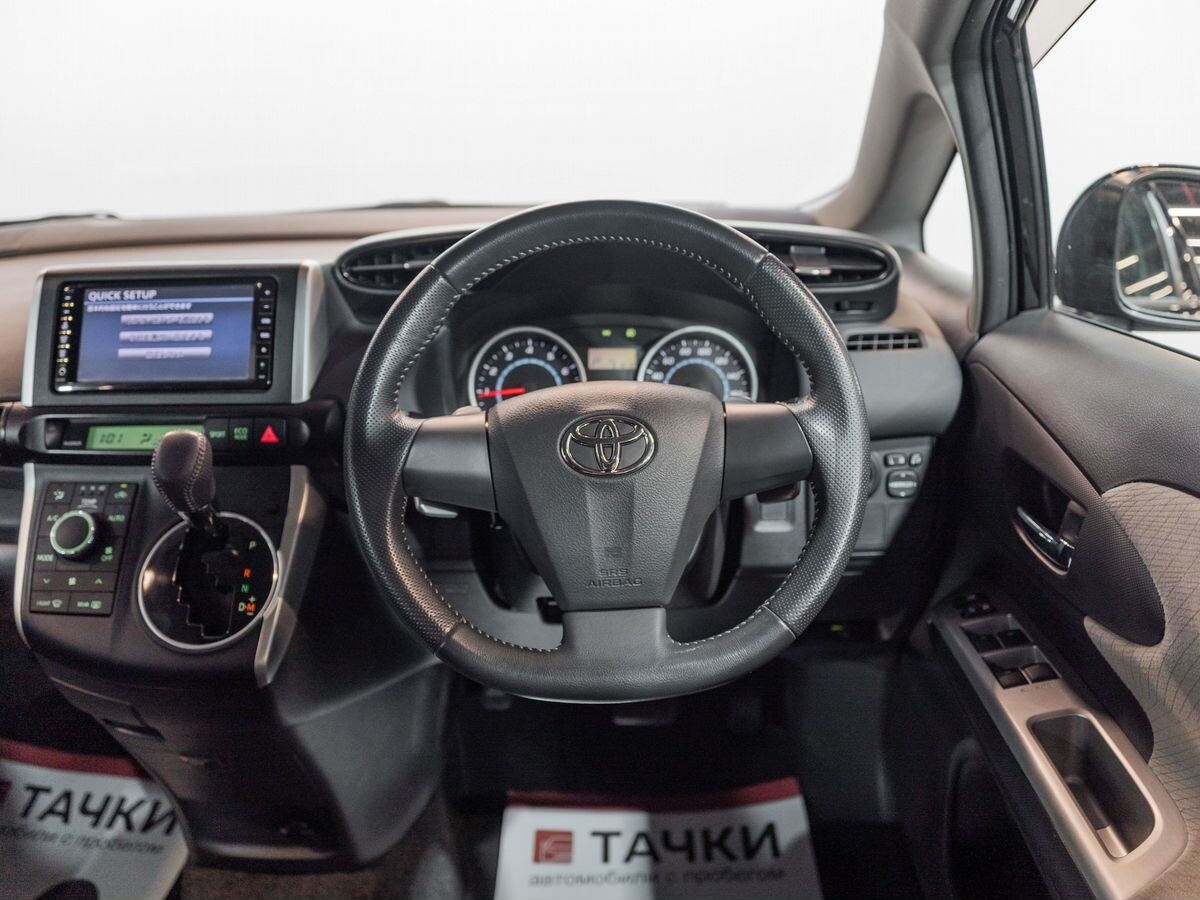 Toyota Wish 2009 - фото автомобиля