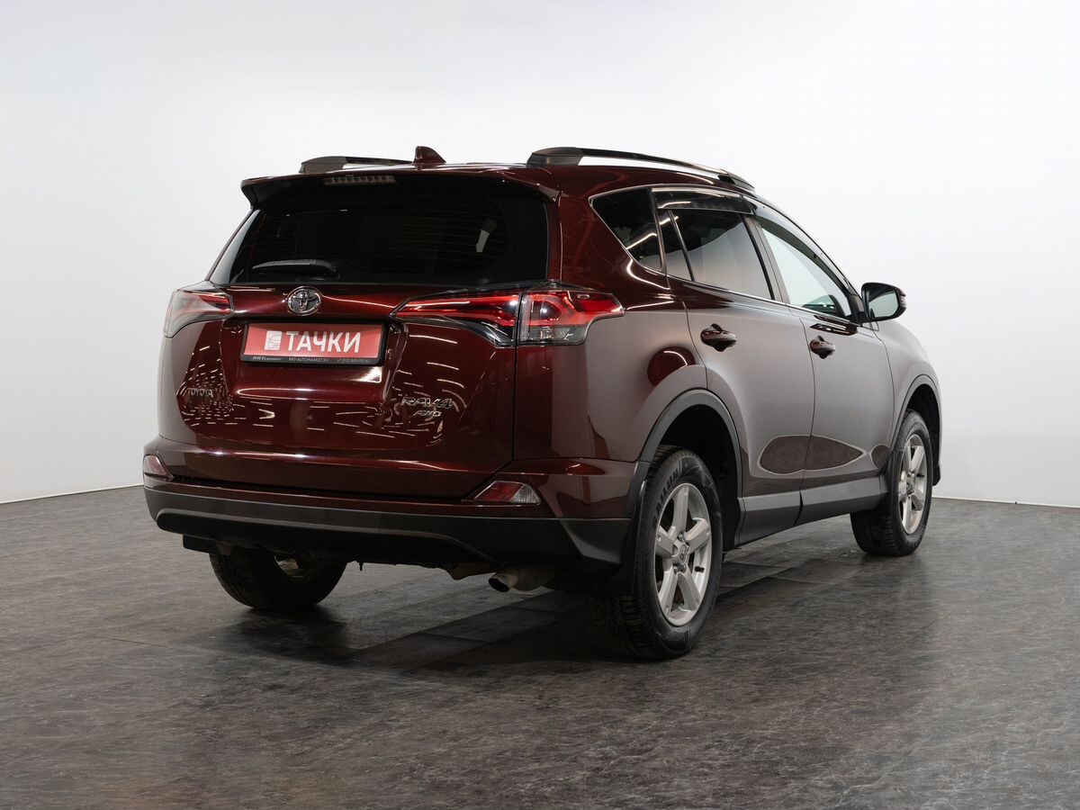 Toyota RAV4 2018 - фото автомобиля
