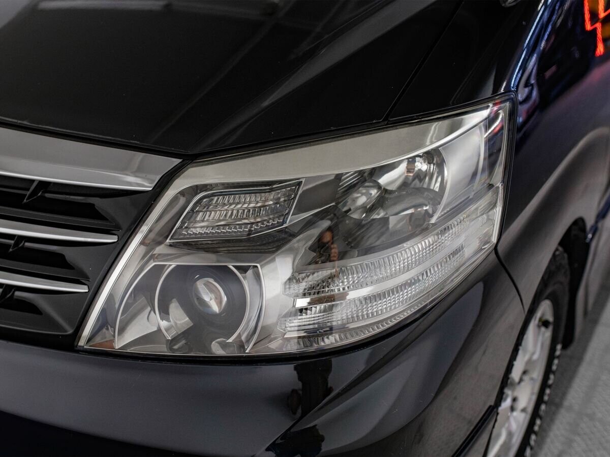 Toyota Alphard 2007 - фото автомобиля