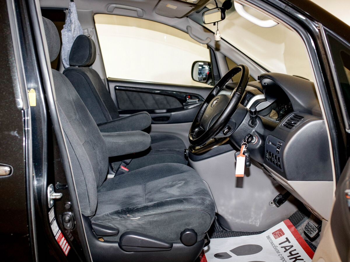 Toyota Alphard 2007 - фото автомобиля