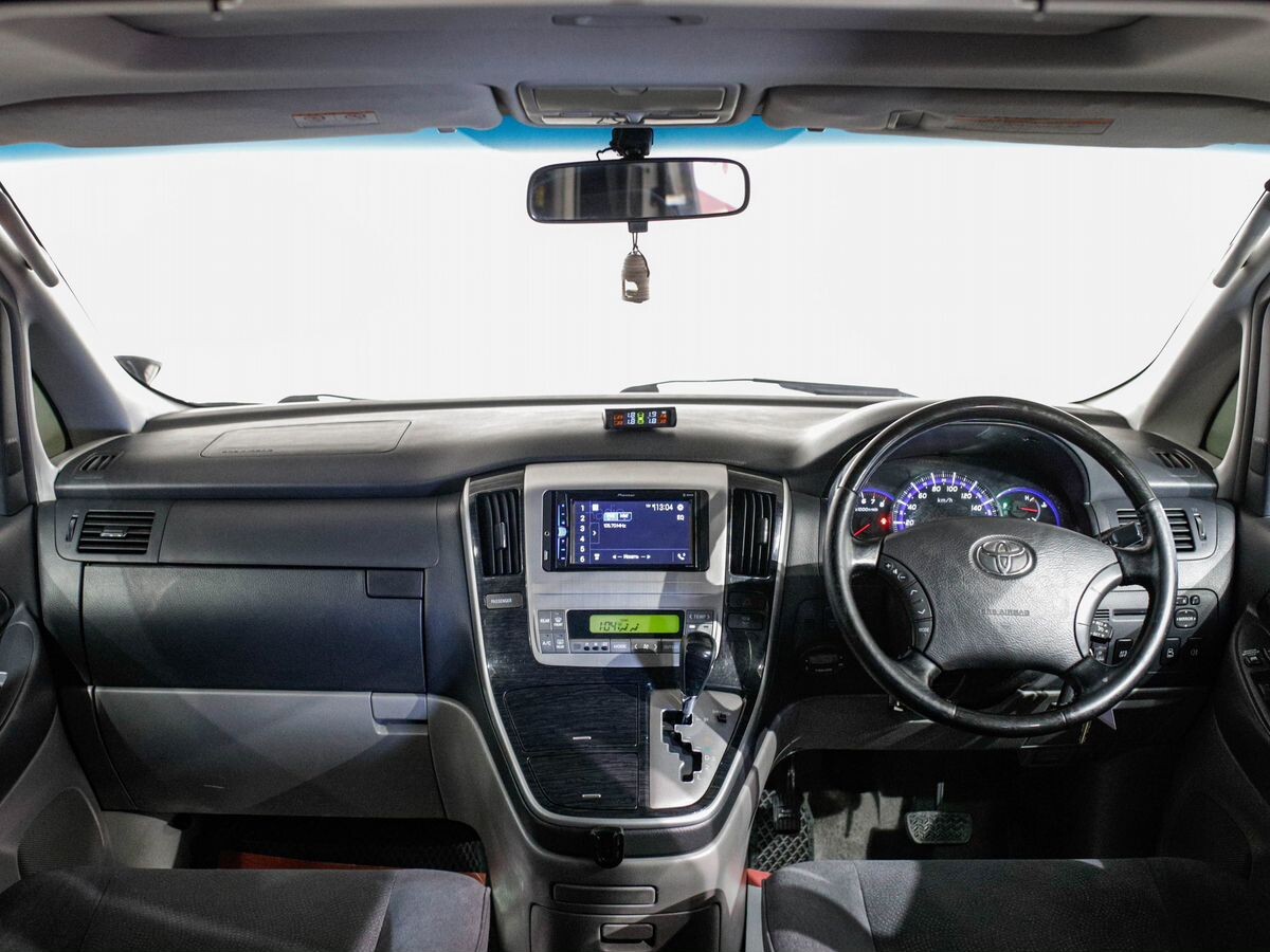 Toyota Alphard 2007 - фото автомобиля