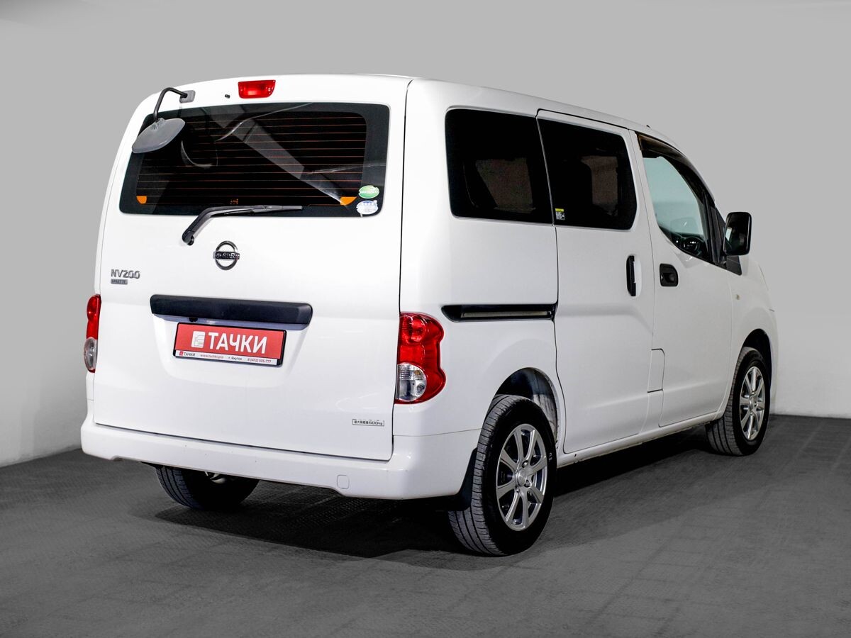 Nissan NV200 2015 - фото автомобиля