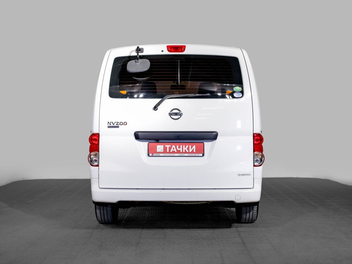 Nissan NV200 2015 - фото автомобиля