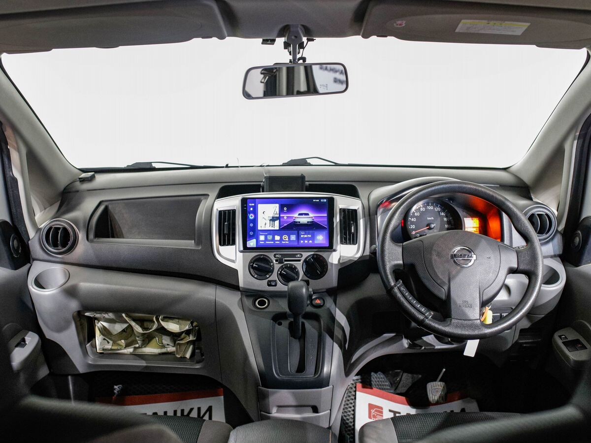 Nissan NV200 2015 - фото автомобиля