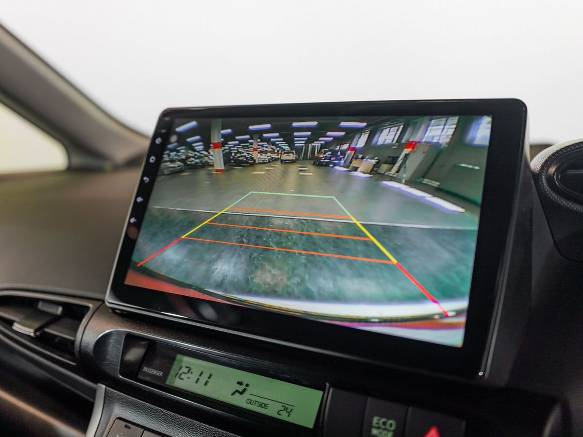 Toyota Wish 2015 - фото автомобиля
