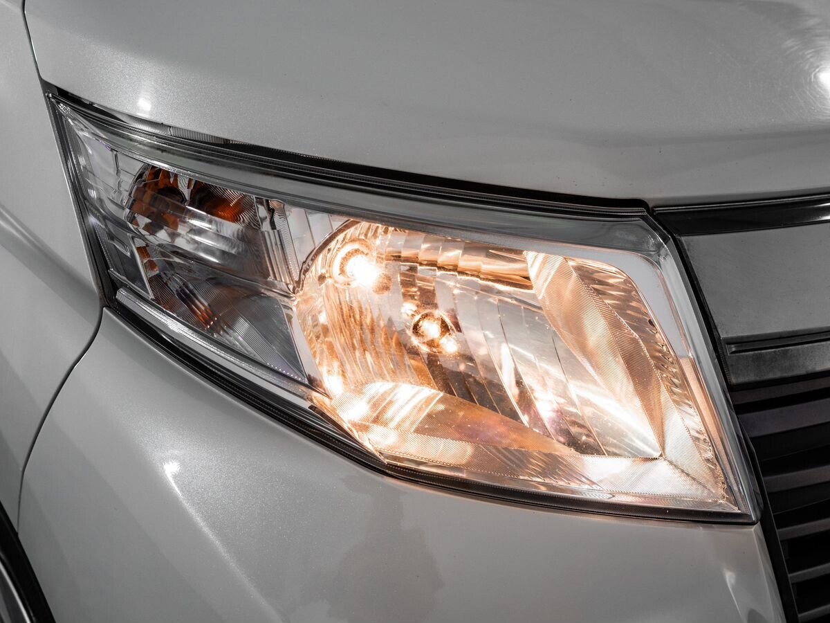 Subaru Justy 2018 - фото автомобиля
