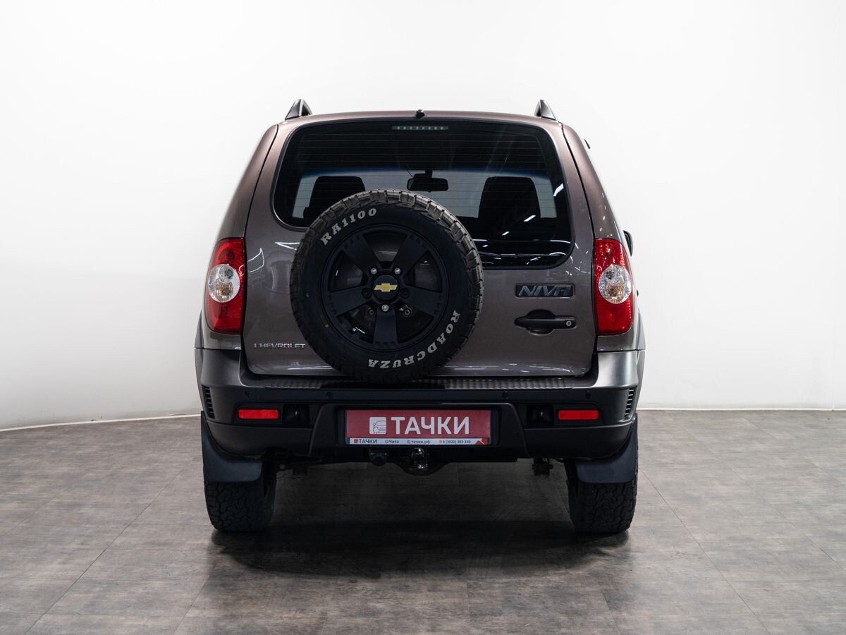 Chevrolet Niva 2016 - фото автомобиля
