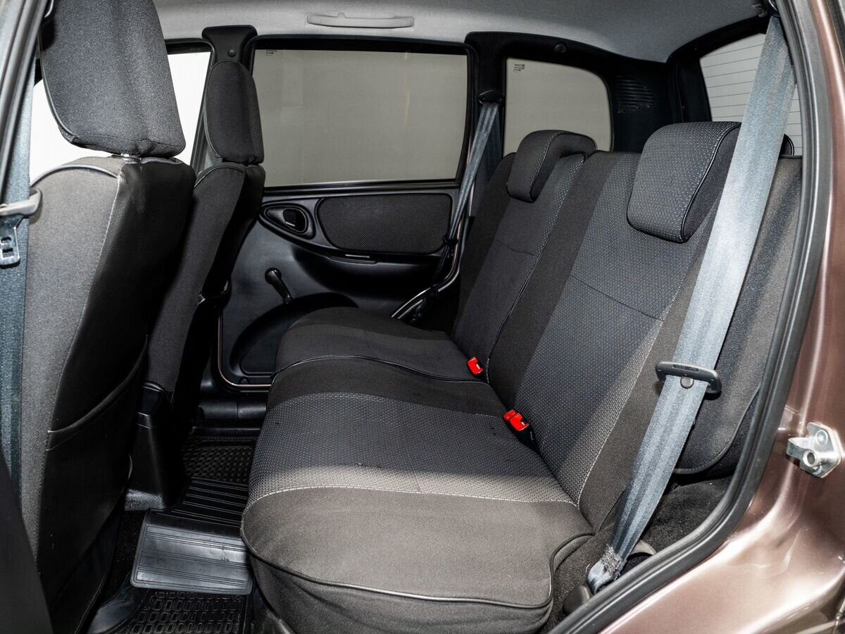 Chevrolet Niva 2016 - фото автомобиля