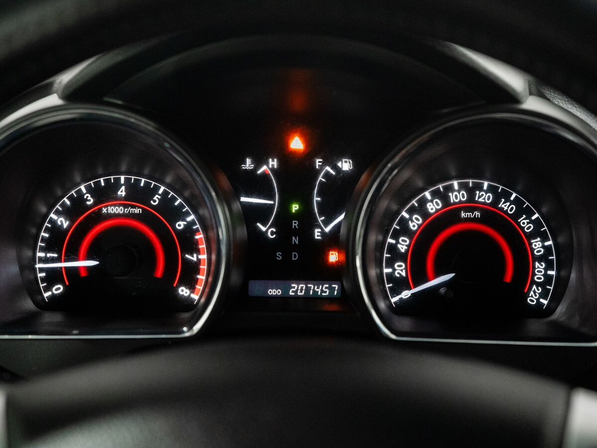 Toyota Highlander 2010 - фото автомобиля