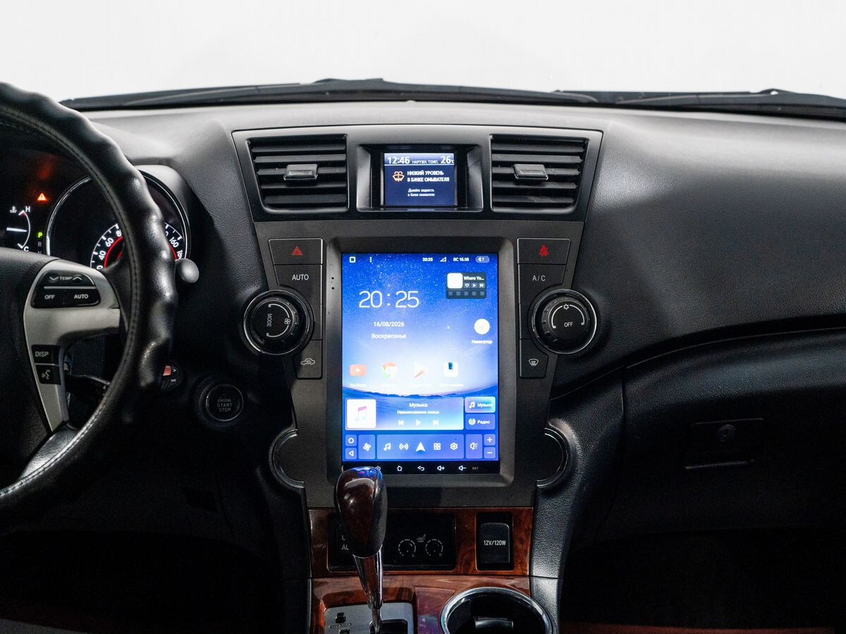 Toyota Highlander 2010 - фото автомобиля