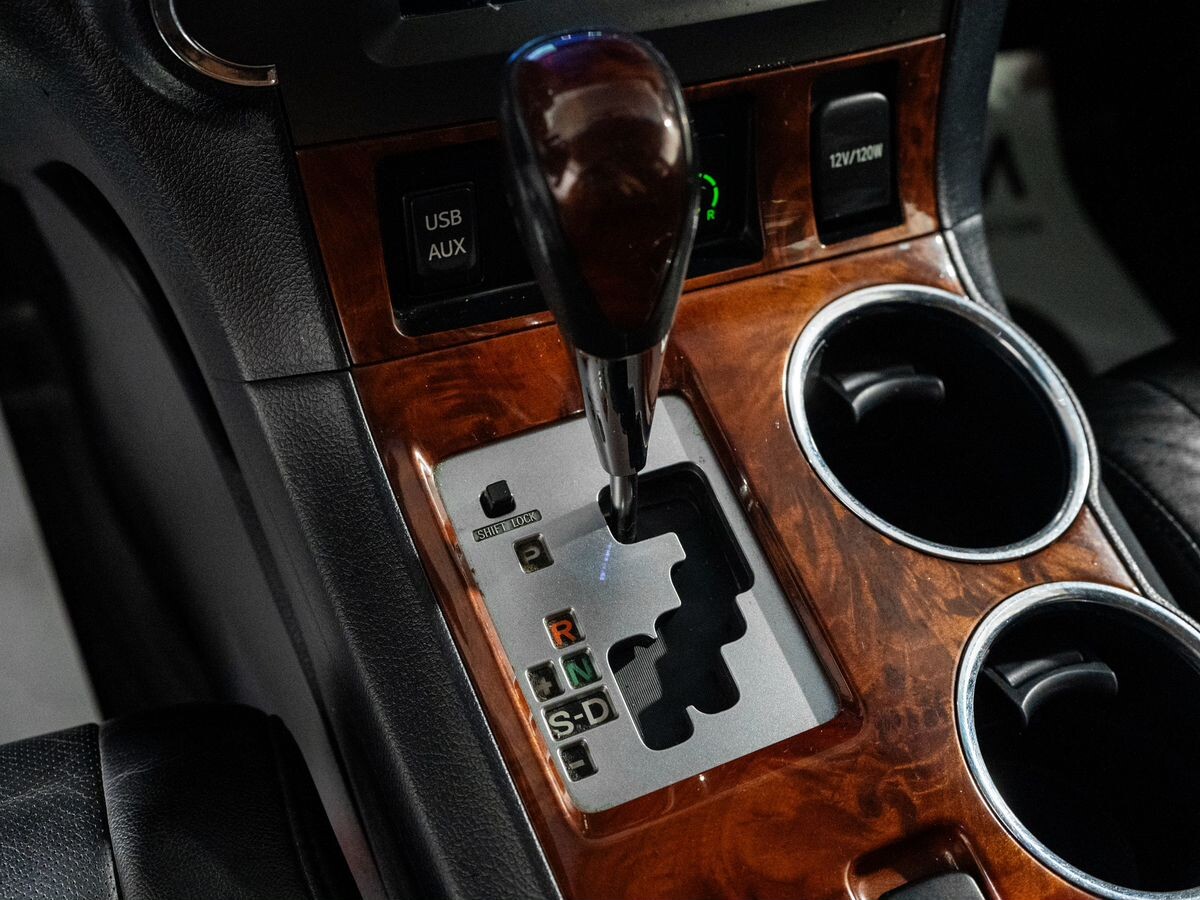 Toyota Highlander 2010 - фото автомобиля