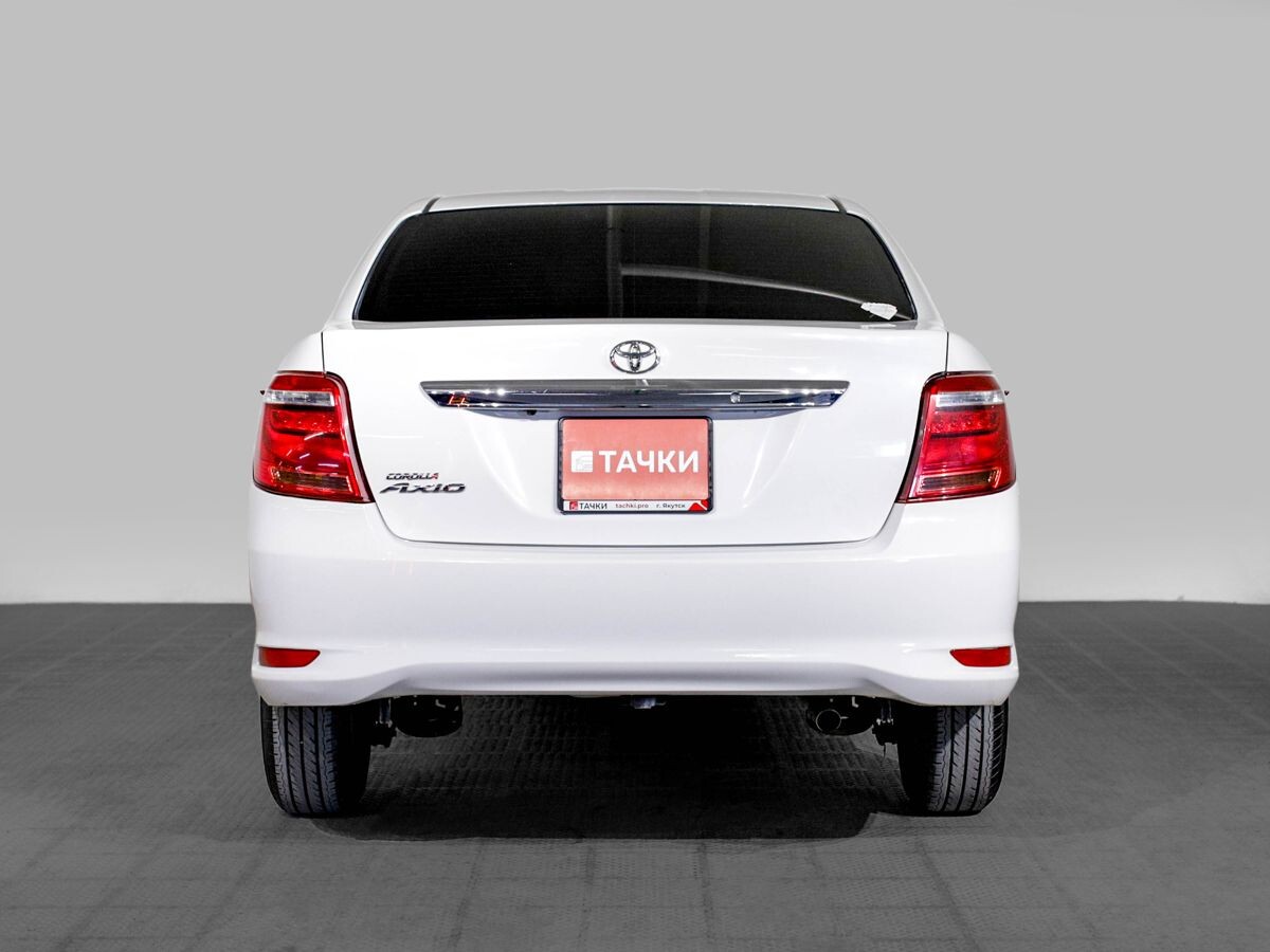 Toyota Corolla Axio 2017 - фото автомобиля