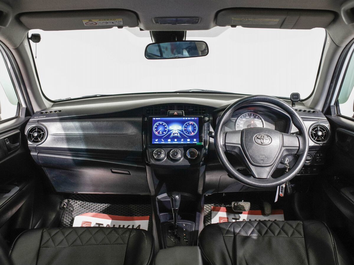 Toyota Corolla Axio 2017 - фото автомобиля