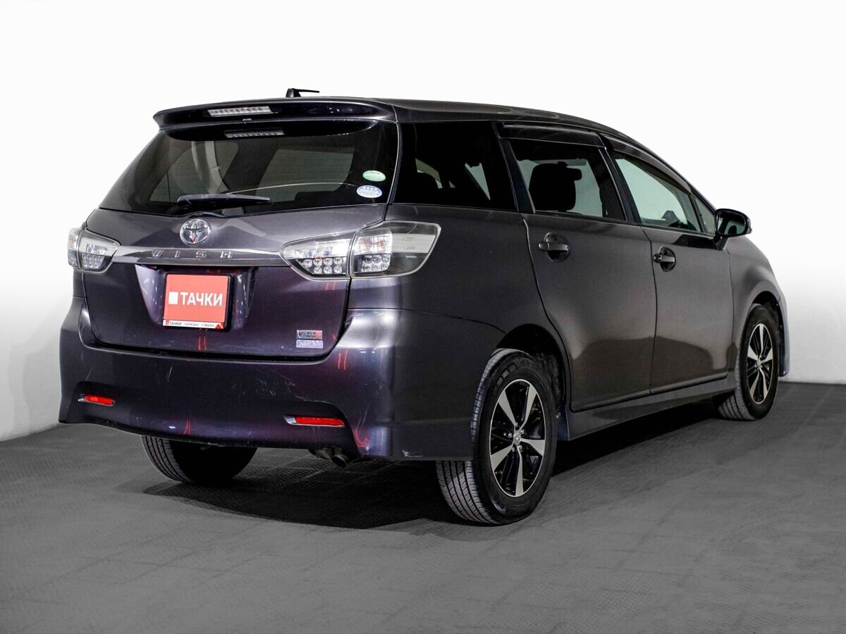Toyota Wish 2013 - фото автомобиля