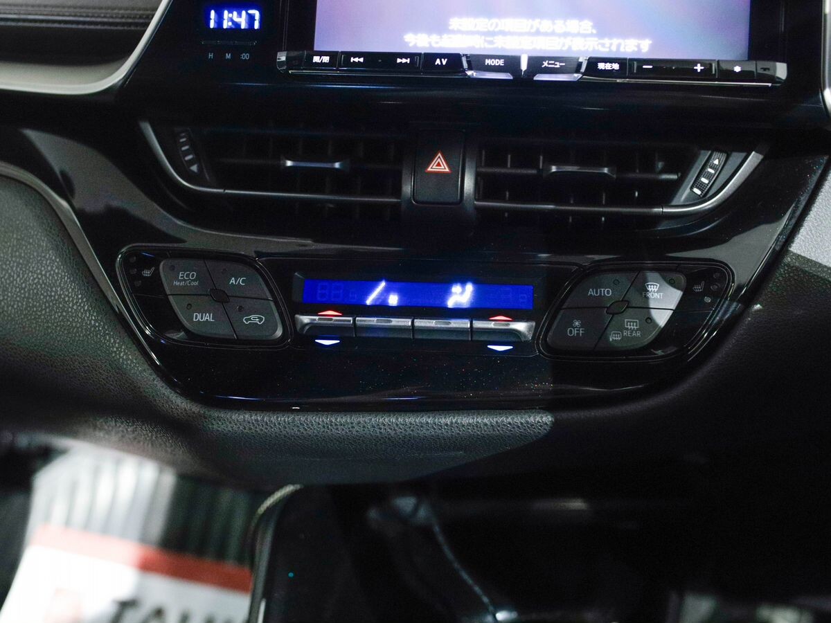 Toyota C-HR 2017 - фото автомобиля