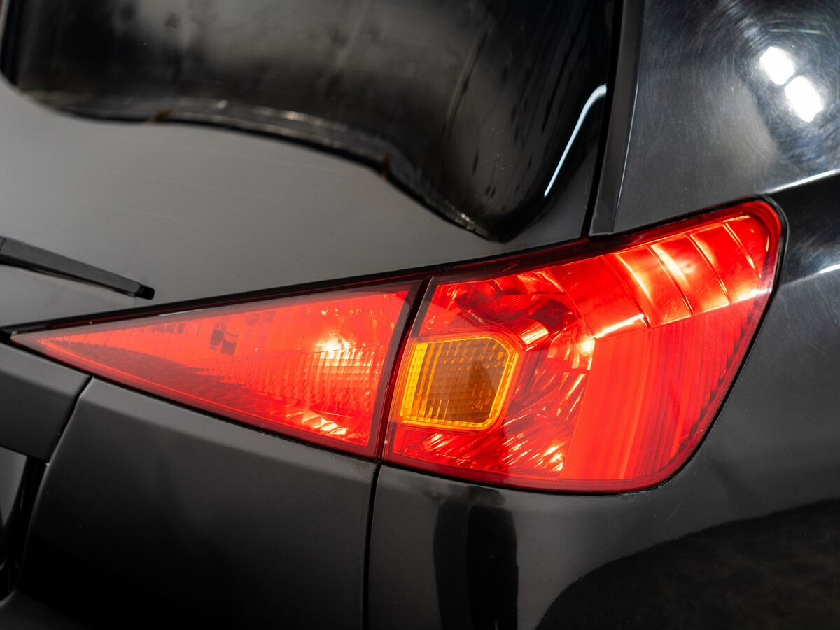 Toyota Caldina 2003 - фото автомобиля