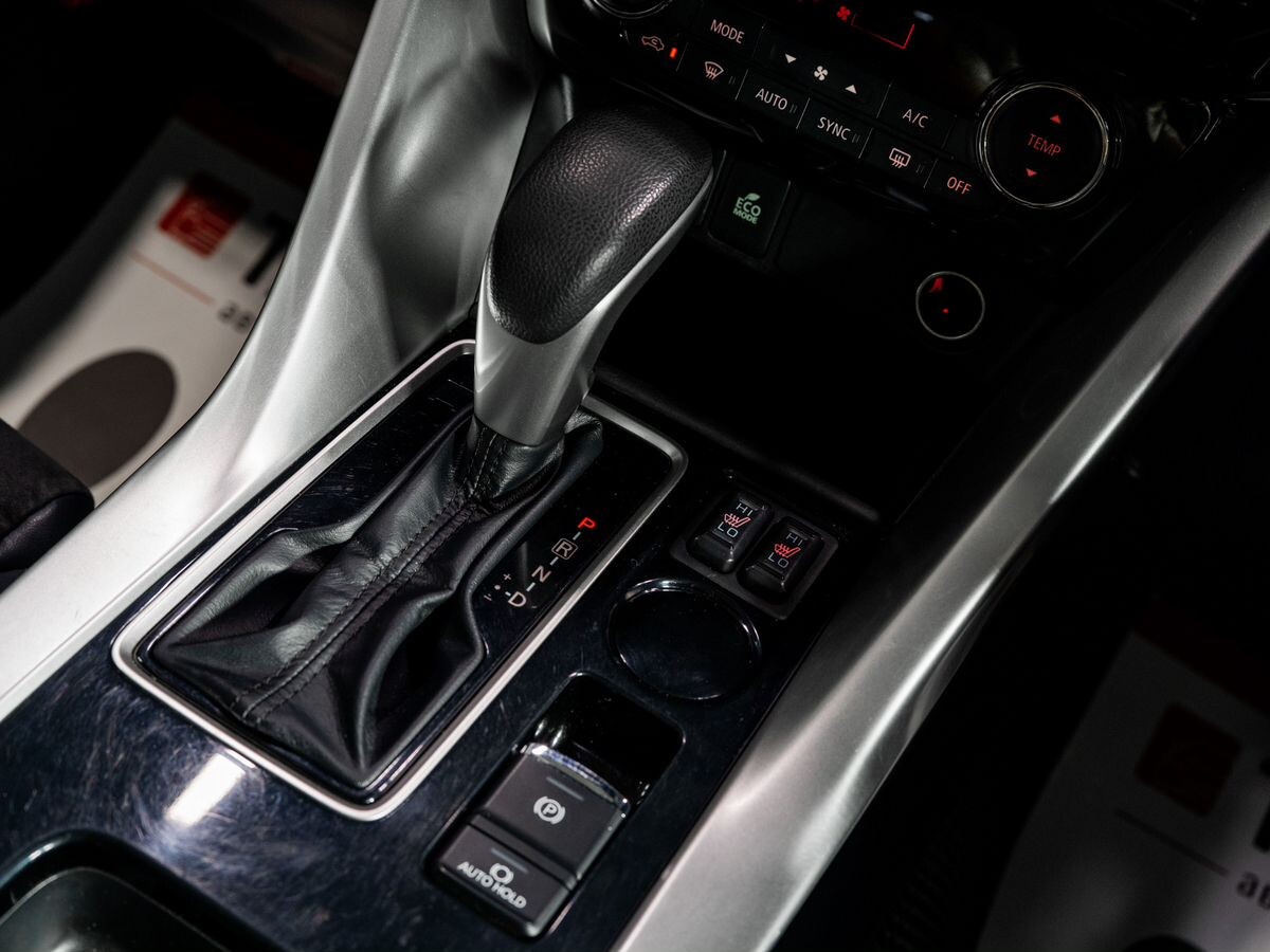 Mitsubishi Eclipse Cross 2021 - фото автомобиля