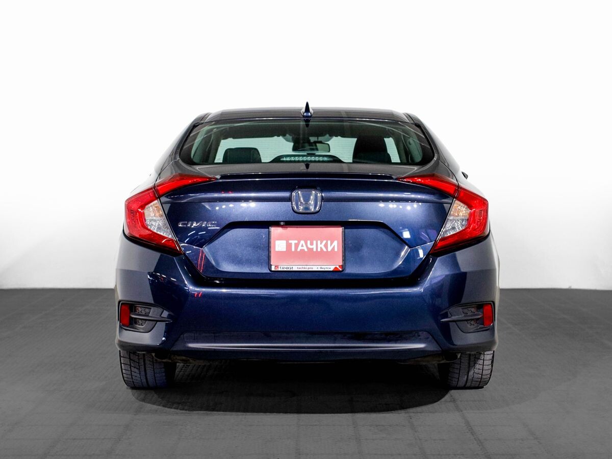 Honda Civic 2018 - фото автомобиля