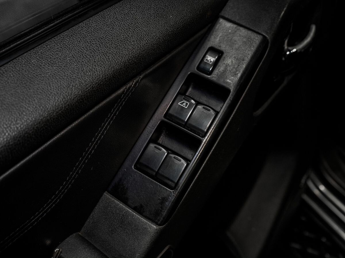 Nissan Pathfinder 2007 - фото автомобиля