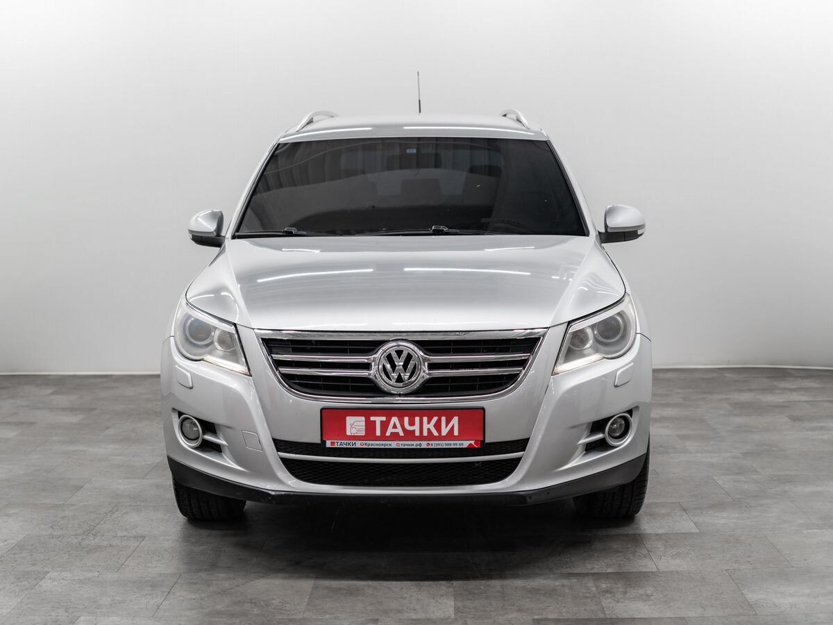 Volkswagen Tiguan 2010 - фото автомобиля