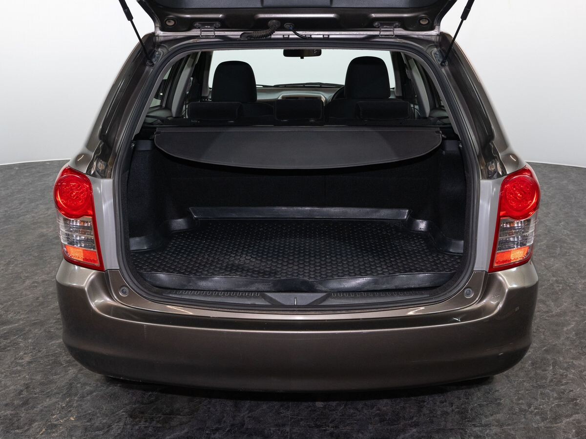 Toyota Corolla Fielder 2010 - фото автомобиля