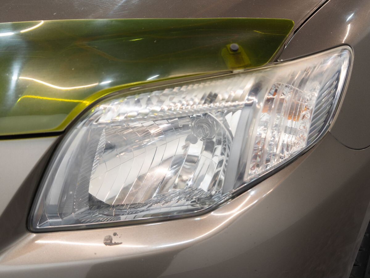 Toyota Corolla Fielder 2010 - фото автомобиля