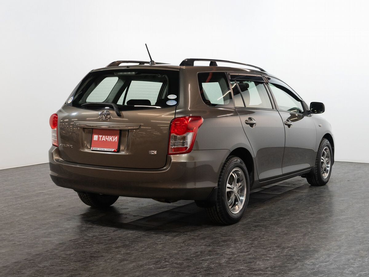 Toyota Corolla Fielder 2010 - фото автомобиля