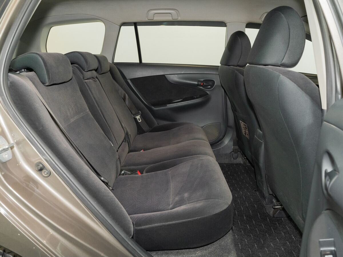 Toyota Corolla Fielder 2010 - фото автомобиля