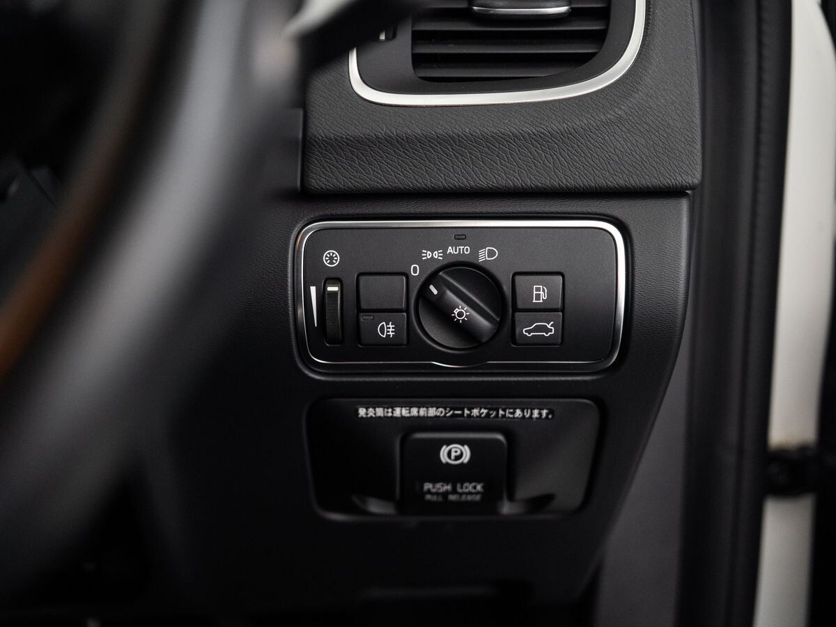 Volvo V60 2013 - фото автомобиля