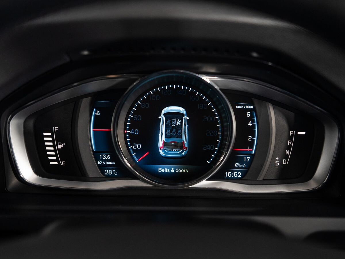 Volvo V60 2013 - фото автомобиля