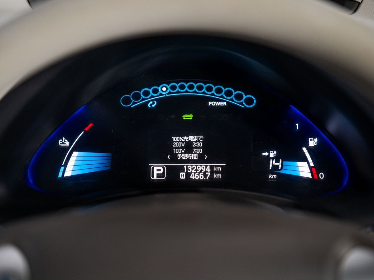 Nissan Leaf 2011 - фото автомобиля