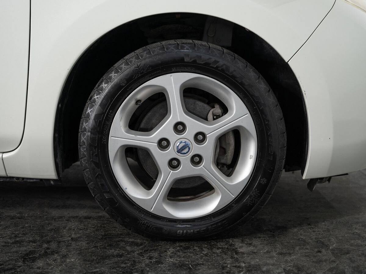 Nissan Leaf 2011 - фото автомобиля