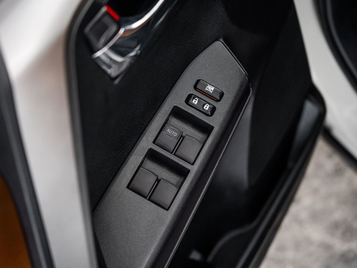 Toyota RAV4 2016 - фото автомобиля