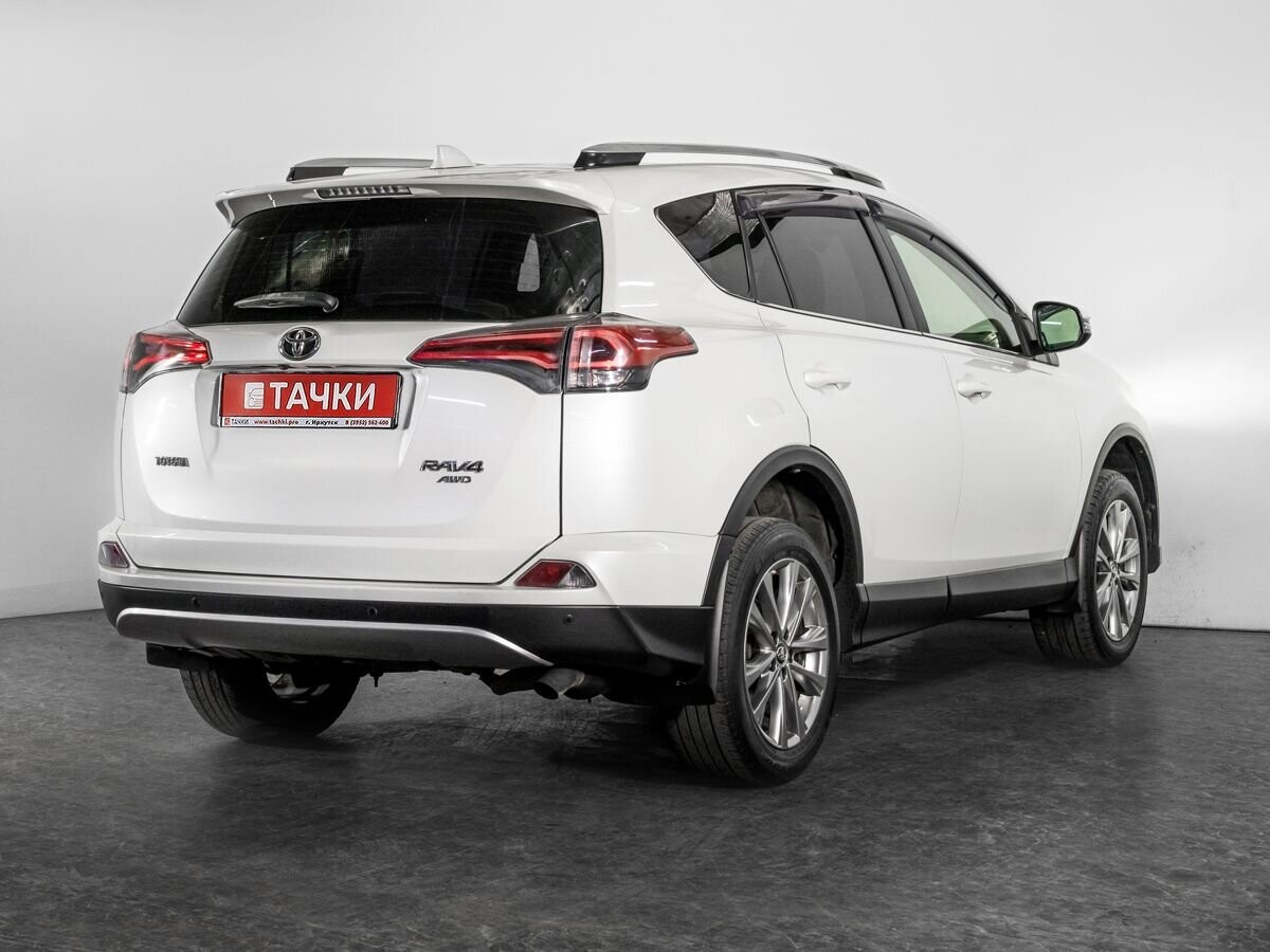 Toyota RAV4 2016 - фото автомобиля
