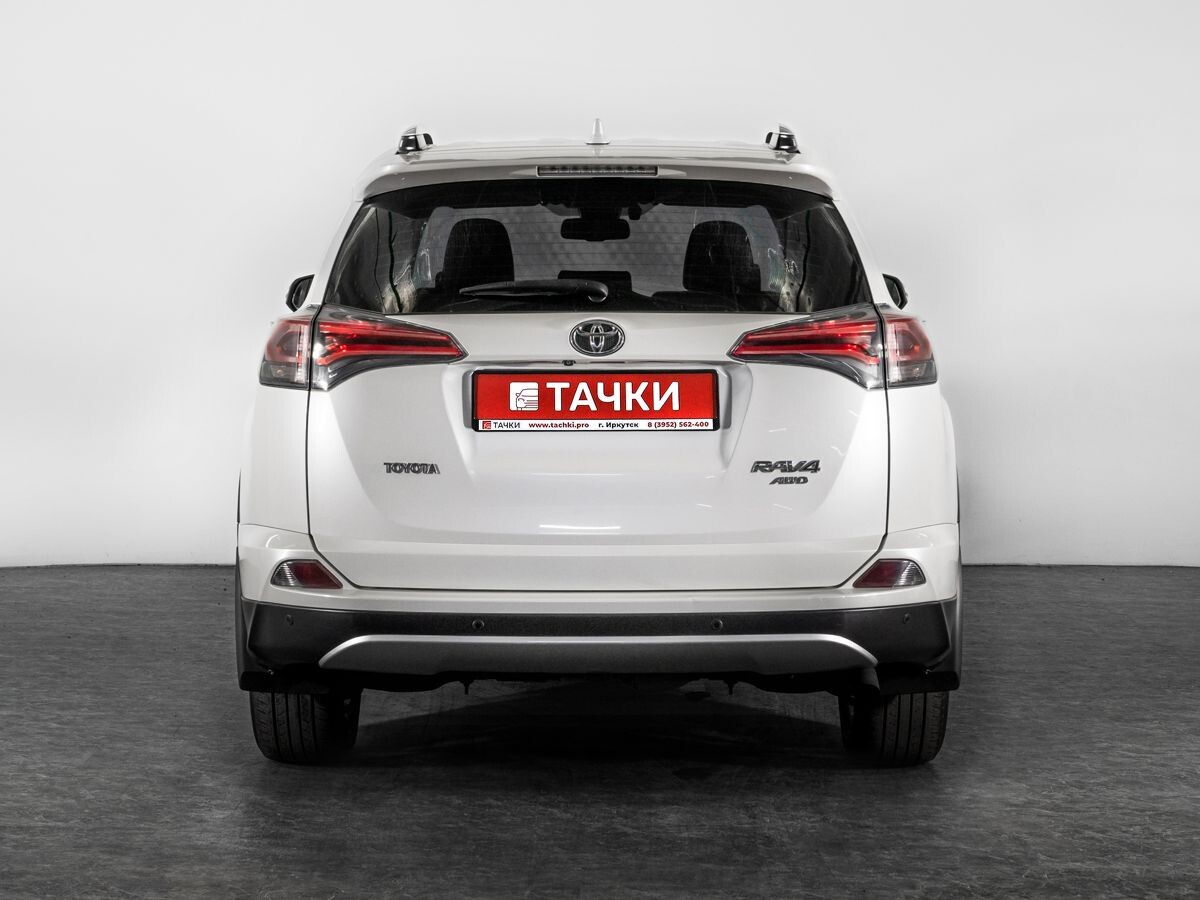Toyota RAV4 2016 - фото автомобиля