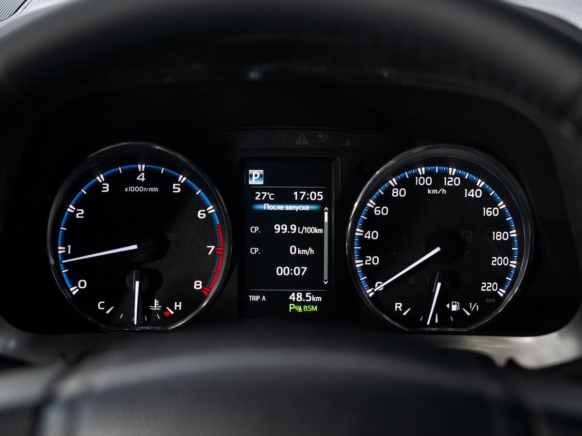 Toyota RAV4 2016 - фото автомобиля