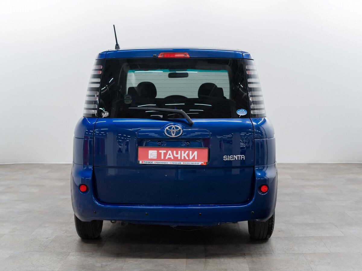 Toyota Sienta 2004 - фото автомобиля