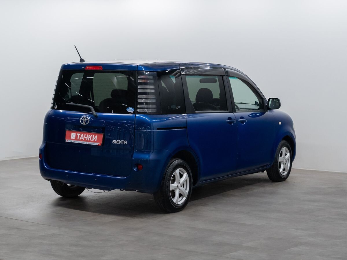 Toyota Sienta 2004 - фото автомобиля