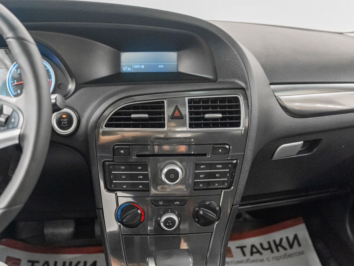 Brilliance V5 2015 - фото автомобиля