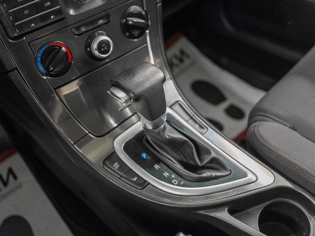 Brilliance V5 2015 - фото автомобиля