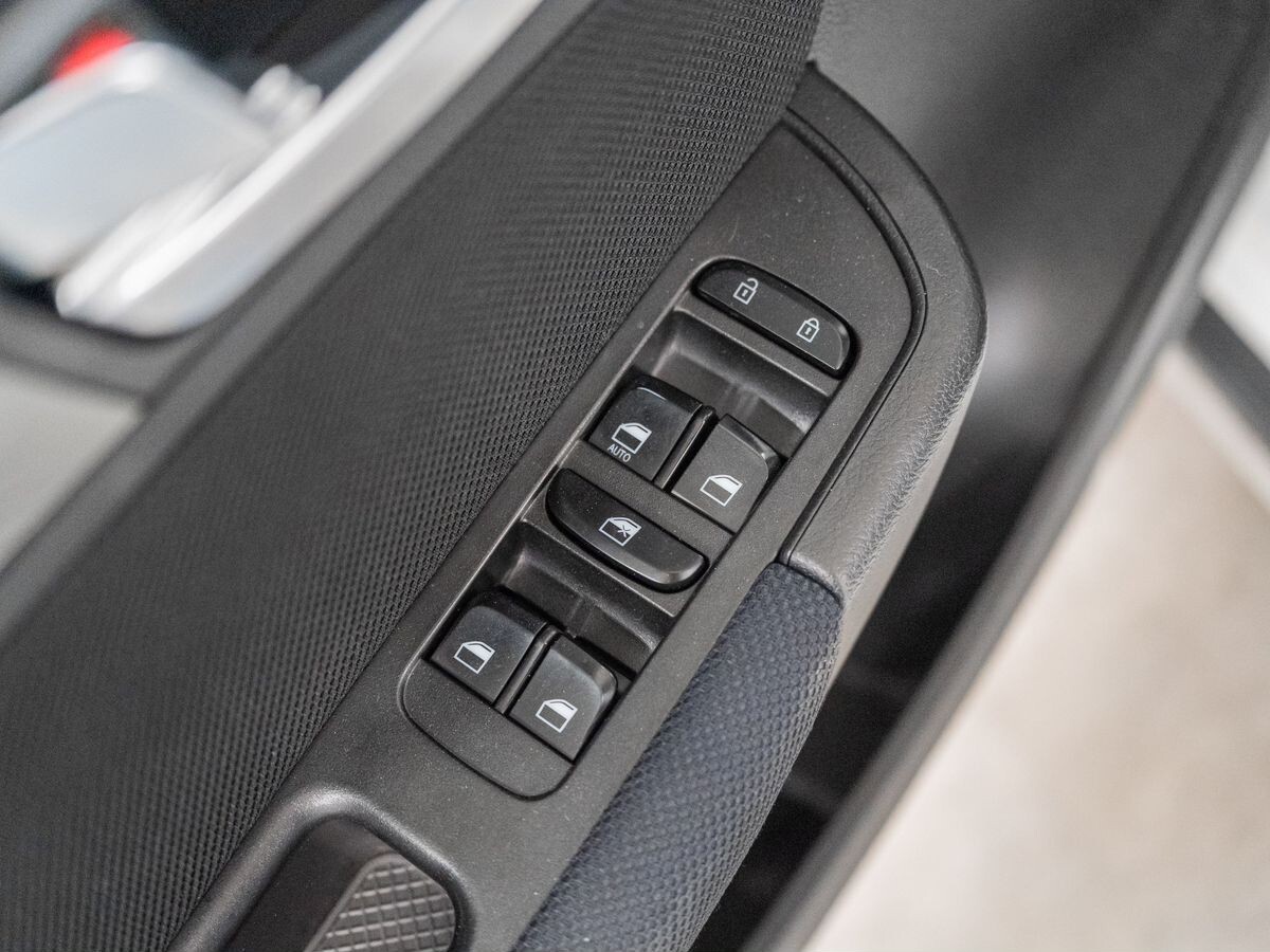 Brilliance V5 2015 - фото автомобиля